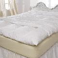 Stain-resistant Featherbed Cover