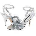 Laundry by Shelli Segal Sensual Silver(Size 7.5 M)