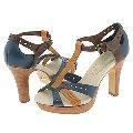 Exchange by Charles David Niche Navy