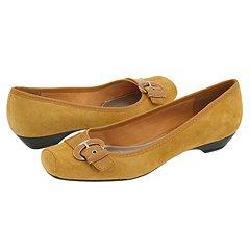 Bandolino Jenkins Dark Yellow Suede
