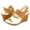 Kenneth Cole Reaction How Dare U White Leather Sandals