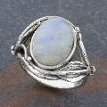 Sterling Silver Moonstone 'Leaf' Ring (Thailand)