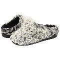 Foamtreads Fluffy White/Black Slippers