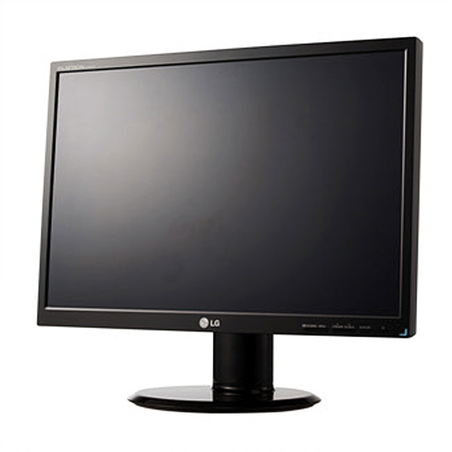 Complete QUADCORE PC w/ LCD Monitor & BOSE COMPANION 5 Series II ...