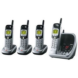 Uniden 5.8 GHz 4-handset Cordless Phone System (Refurb)