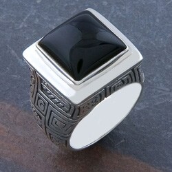 Sterling Silver Black Onyx Bold Ring (Indonesia)