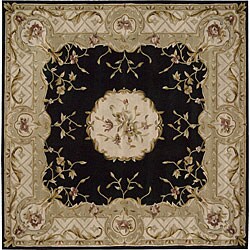 Hand-carved Black/ Gold Wool Rug (7' Square)