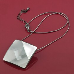 Diamond-colored Square Pendant Chain Necklace