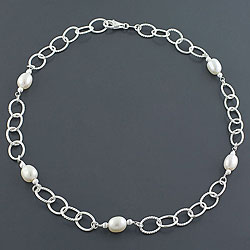 Freshwater Pearl Silver Necklace (Italy)
