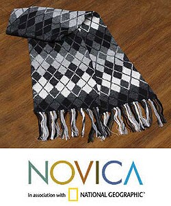 Alpaca Wool 'Monochrome Rhombus' Scarf (Peru)