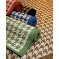 Houndstooth Polypropylene Area Rug (2'8 x 4'4)