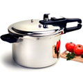 8-quart Pressure Cooker with Safety Valve