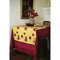 Apple Blossom Red/ Green Table Runner (16 in. x 90 in.)