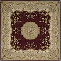 Hand-carved Burgundy/ Beige Wool Rug (7' Square)