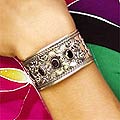 Silver 'Hero's Courage' Garnet Bracelet (Indonesia)