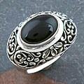 Sterlling Silver 'Cawi Motif' Black Onyx Ring (Indonesia)