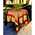Noix Red/ Green Tablecloth (90 in. x 90 in.)