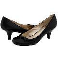 Steve Madden Vyktory Black Leather Pumps/Heels