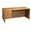 Hon 10500 Series Single Left Pedestal Desk