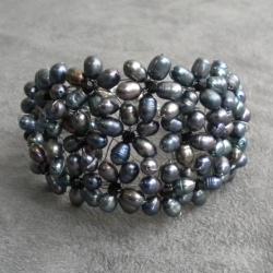 Classy Black Pearl and Crystal Flower Bracelet (5-11mm) (Thailand)
