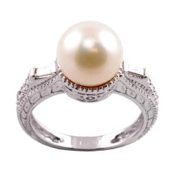 Michael Valitutti 14k Gold Tahitian Pearl and 1/5ct TDW Diamond Ring (9.5-10mm) (I-J, I1-I2)