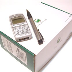 Sony Ericsson Mini Triband GSM Multimedia Cell Phone