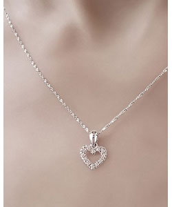 14k White Gold Diamond Heart Pendant