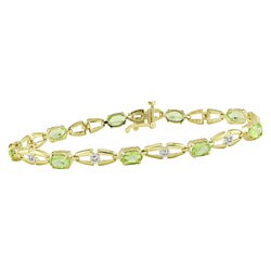 10k Gold 1/10ct Gold Diamond and Peridot Bracelet