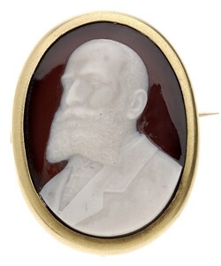 18k Yellow Gold Antique Stone Cameo Pin