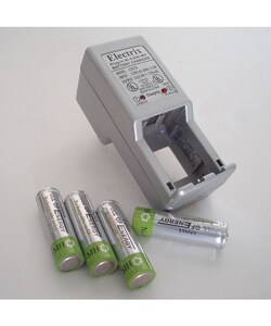 Uninex CV018 Plug-in Battery Charger with Four Rechargeable Batteries