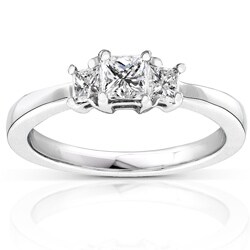 14-kt Gold 1/2ct TDW Princess Diamond Three-Stone Ring (I-J, I1-I2)