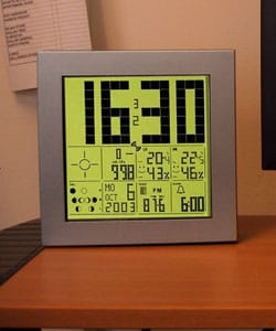 Oregon Scientific Atomic Clock & Multi-probe Full Weather Station