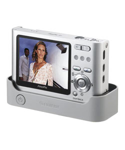 Fuji Finepix Z1 5.1MP Digital Camera with Cradle (Refurbished)