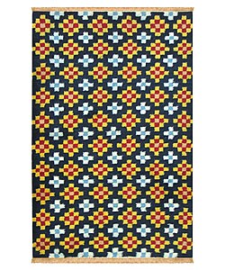 Hand-knotted Tibetan Lotus Flower Rug (2'6 x 5')