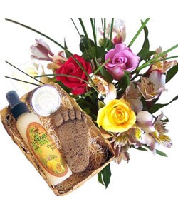 Rose Alstro Bouqet & Pedicure Gift + Single Rose Bouquet
