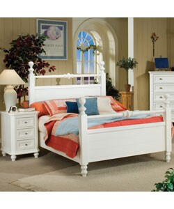 Carlyle Queen-size Bed & Nightstand Set