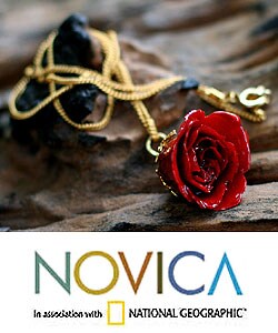 Perfect Sweetheart Natural Rose Gold-plated Necklace (Thailand)