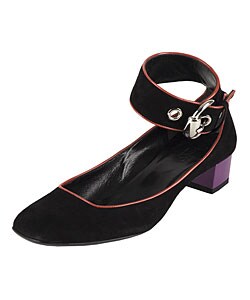 black heeled pumps