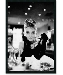 'Audrey Hepburn Breakfast at Tiffany's' Framed PosterZ