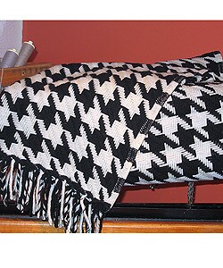Faribault Classic Houndstooth Decorative Throw