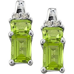 14k White Gold Peridot and Diamond Earrings(H-I, I1)
