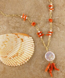 Chili Pepper Coral FW Pearl Drop Necklace (USA)