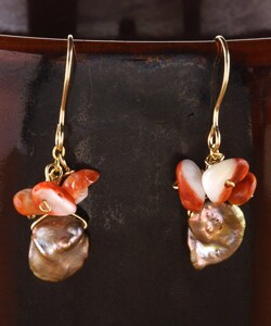 Keshi Pearl Sea Bed Treasure Earrings (USA)