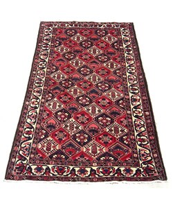 Iranian Bakhtiari Hand-knotted Plum/ Ivory Rug (5'2 x 9'7)
