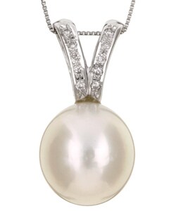 18k Gold South Sea Pearl, 1/10ct TDW Diamond Necklace (13 mm)