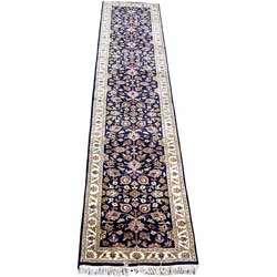 Indo Mahal Navy/ Ivory Wool Rug (2'9 x 14')