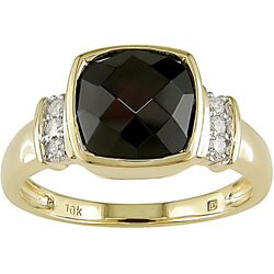 10k Yellow Gold 1/10ct TDW Diamond and Garnet Ring