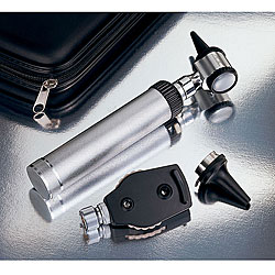 ADC 5210 Standard 2.5-volt Portable Ophthalmoscope and Otoscope Diagnostic Set