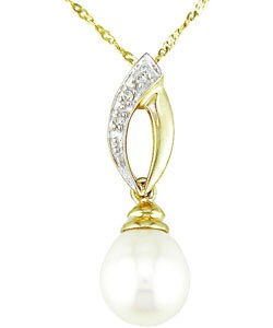 14k Gold and Diamond Cultured Freshwater Pearl Pendant