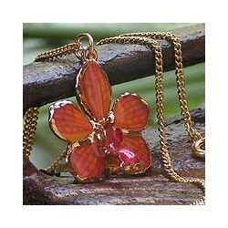 Goldplated Natural Orchid 'Orchid Star' Necklace (Thailand)